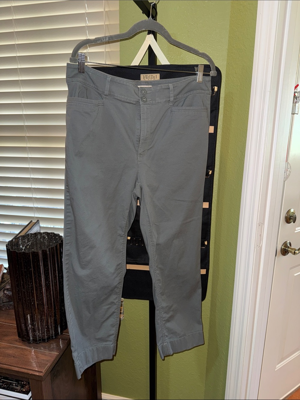 LOFT Cropped Grey Ankle Pants